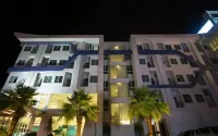Primetime Hotel
