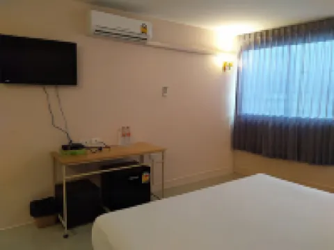 Bird Room Hotel - Pratunam