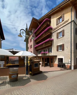 Folgaria Post Hotel Hotel di Folgaria