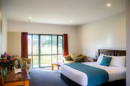 Carrick Lodge Motel