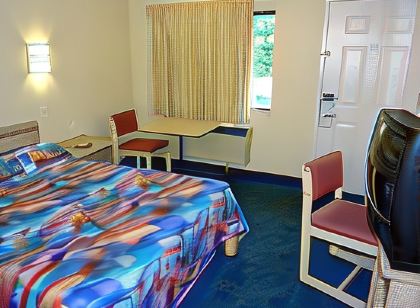 Motel 6 Lantana, FL