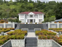 Toba Retreat Mansion and Villas