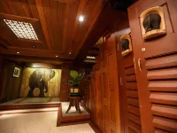 Chang Siam Inn Các khách sạn gần Trung tâm mua sắm Central Embassy