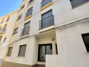 Apartamento en Lucena del Cid- SÓTANO A REF. 049