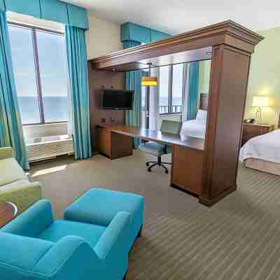 Hampton Inn & Suites Orange Beach/Gulf Front Rooms