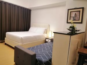 Prime BGC Location Apartments by PH Staycation