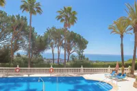 Calahonda Elegance with Pool and Sea View - Happy Rentals