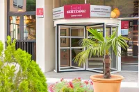 Hôtel Mercure Millau فنادق في L'Hospitalet-du-Larzac