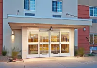 Candlewood Suites Williston Hotels in Missouri Ridge