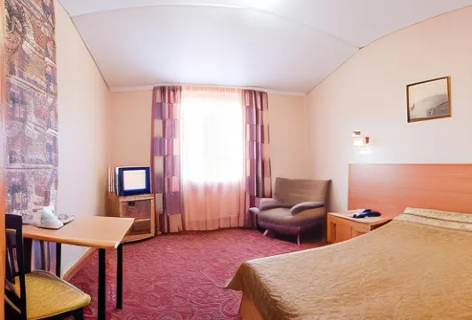 阿利亞帕盧薩酒店