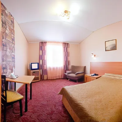 Aliye Parusa Monument to Victims of Political Repression 주변 호텔