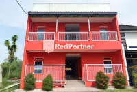 RC Costel near RSDH Cianjur Mitra RedDoorz Hotel di Kabupaten Cianjur