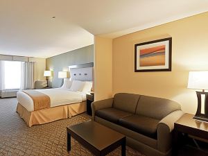 Holiday Inn Express & Suites Fort Saskatchewan