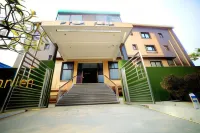 Tulsi Garden- Near Prem Mandir Vrindavan Hotels in Vrindavan