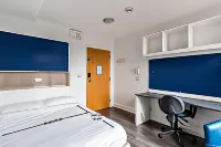 Destiny Student - Holyrood (Brae House)