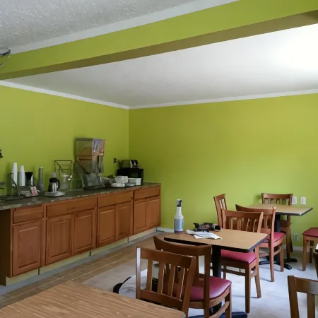 Super 8 by Wyndham Bath Hammondsport Area