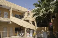 Hotel Maman
