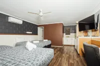 Billabong Lodge Motel - parking