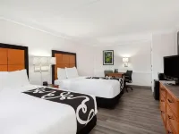 Baymont by Wyndham Fort Myers Central Hotels near Edison Park