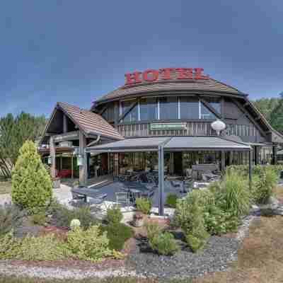 LE RELAIS DES CHATEAUX FORTS - HOTEL et RESTAURANT Hotel Exterior