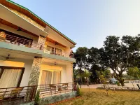 Wonderwood Corbett Resort -1min walk to River with Deep Jungle Trail - Parkering