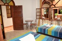 Hotel Villa Florencia Centro Historico - parking