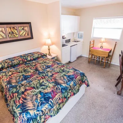 Ocean Inn Hotels near Hollywood North Beach Park