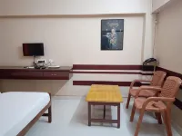 Sangeetha Tourist Home - 2つ星