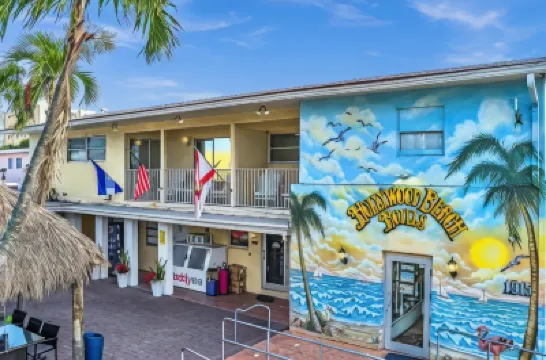 The Palms Hotels near The Undercover Unit