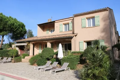 La Bastide du Bouchou Hôtels à proximité de : Mas des Romarins