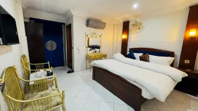 Hotel New Mid City