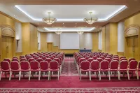 Habtoor Metropolitan Palace Hotel