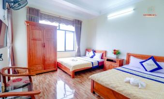 Quan Lan Nam Phong Hotel