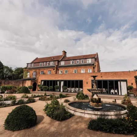 Bowburn Hall Hotel Отели рядом с достопримечательностью «Железнодорожный вокзал Дарема»