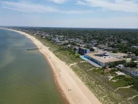 Best Western Plus Holiday Sands Inn  Suites