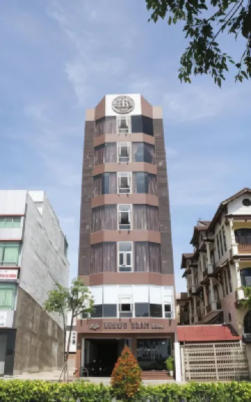 2/9街道布朗豆大酒店 鄰近Trường Đại học Đông Á的酒店