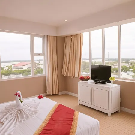 Ninh Kieu Fortuneland Hotel