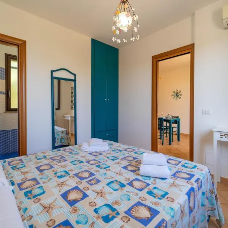 Borgo Marino Beach Residence Отели рядом с достопримечательностью «Пляж Кала-Мадонна»