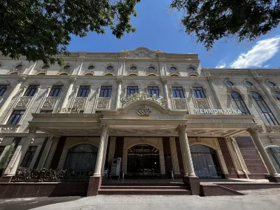 King Plaza Hotels near Toshkent Davlat Agrar Universiteti