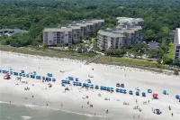 BEAUTIFULLY RENOVATED, OCEAN VIEW - VILLAMARE. PICKLEBALL-TENNIS INCLUDED.