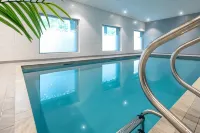 Nemea Appart Hotel Elypseo Strasbourg Port - Pools