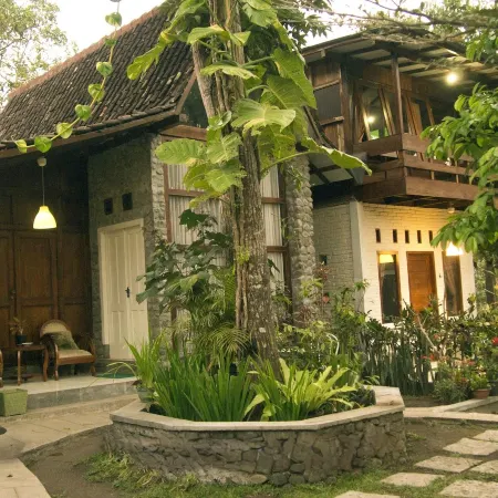 The Riverside Javanese Cottages Hotels in Pakem