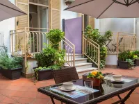 Residenza Suarez Hotels near Ospedale Monaldi
