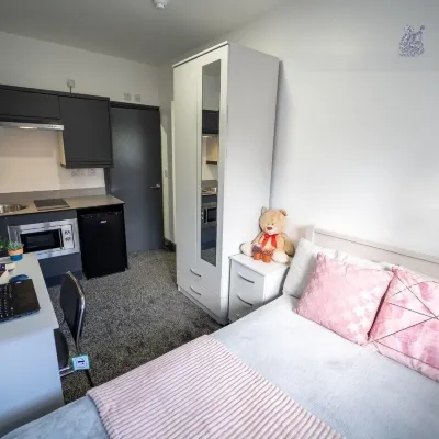 Lovely Homely Studio Available Отели рядом с достопримечательностью «Селли Манор»