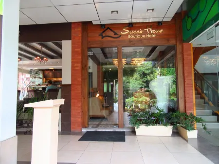 Sweet Home Boutique Hotel Отели в г. Тагбиларан