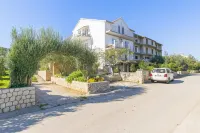 Apartments Irena Hotel a 