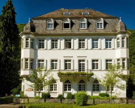 Haus Hohenzollern & Haus 'Ambiente Hotels in Bad Bertrich