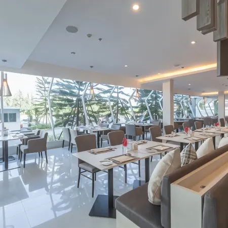 Kantary Hotel, Amata Bangpakong Отели рядом с достопримечательностью «Замок Амата»