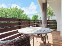 Kariyushi Condominium Resort Sea Side House Hotels in Nago