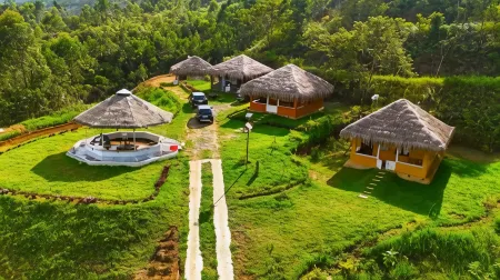 Food Forest Kanthalloor Отели рядом с достопримечательностью «Заповедник Чиннар Уайлдлайф»